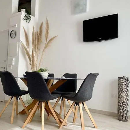 Apartment Free Private Parking, New