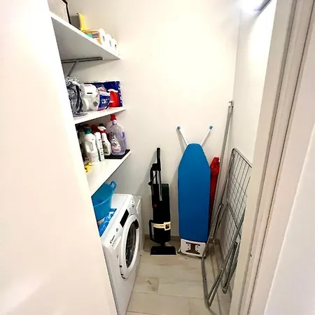 Free Private Parking, New Apartment *