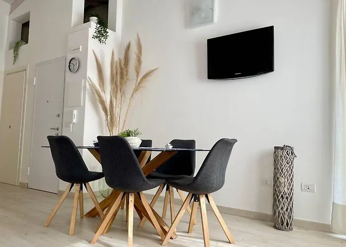 Apartment Free Private Parking, New