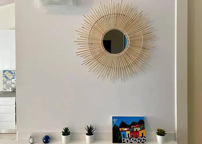 Free Private Parking, New *